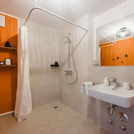 Lively Am Kaiserberg Lägenhetshotell Duisburg