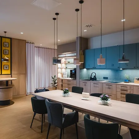 Lively Am Kaiserberg Lägenhetshotell Duisburg